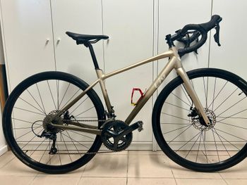 Used Liv Avail AR 3 2024 2024 Road & Gravel