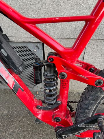 Ghost SLAMR 6.9 LC 2019 2019 Mountainbike usato, Rosso — immagine 2 di 12