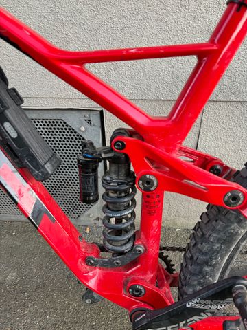Ghost SLAMR 6.9 LC 2019 2019 Mountainbike usato, Rosso — immagine 3 di 12