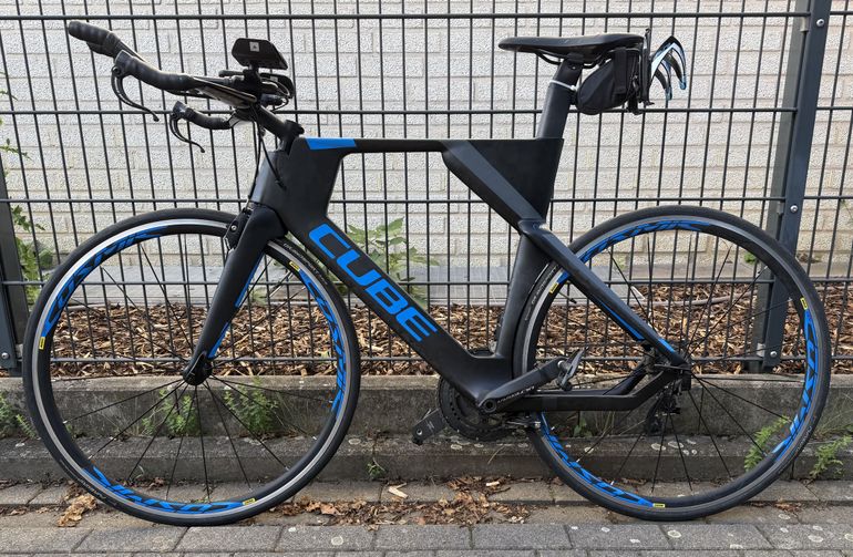 Used CUBE AERIUM Race 2018 2018 Road & Gravel, Azul — image 1 of 5