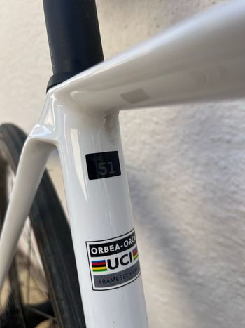 Used Orbea ORCA M20iTEAM 2025 2025 Road & Gravel, White — image 6 of 7