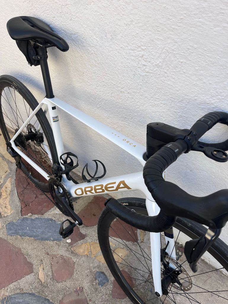 Used Orbea ORCA M20iTEAM 2025 2025 Road & Gravel, White — image 5 of 7
