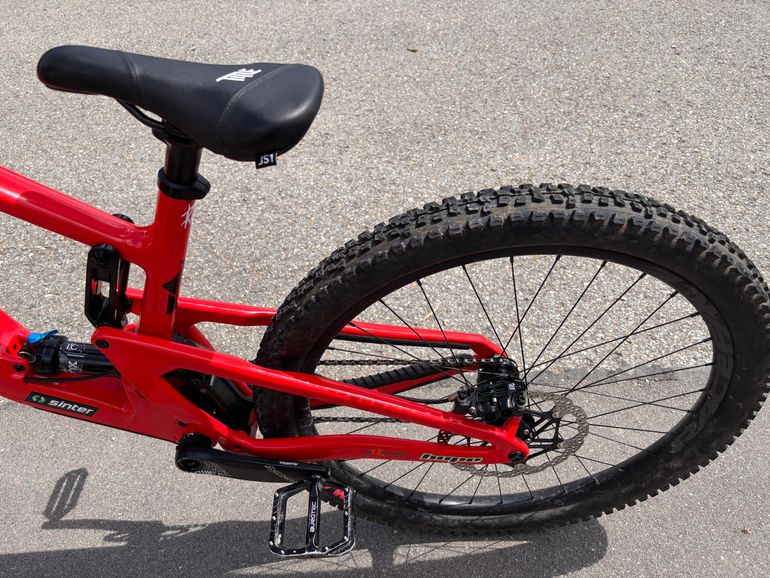 Used Santa Cruz 5010 Single Speed / Fixed Gear 2023 Mountainbike, Red — image 4 of 14