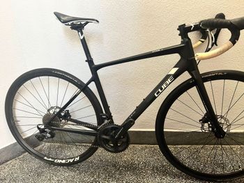 Used CUBE ATTAIN GTC SL Disc 2019 2019 Road & Gravel, Black — image 3 of 18