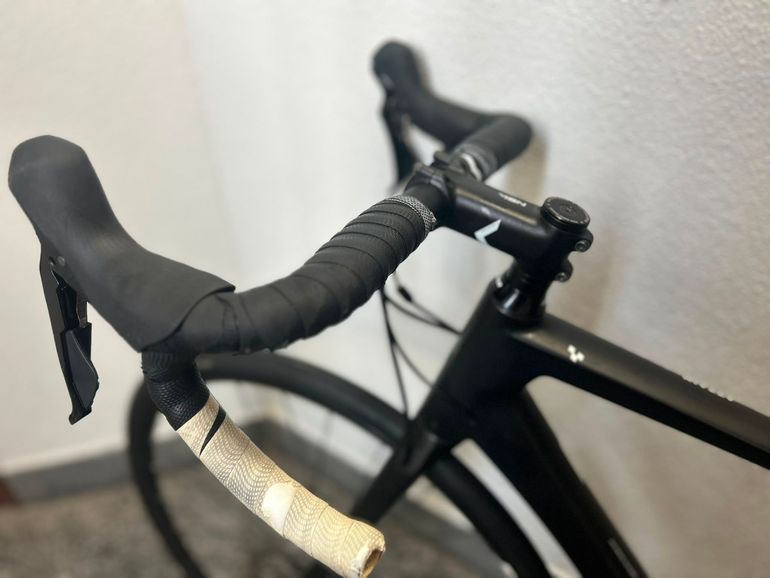 Used CUBE ATTAIN GTC SL Disc 2019 2019 Road & Gravel, Black — image 6 of 18