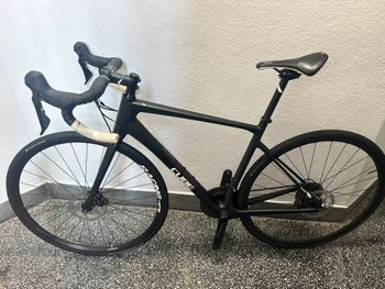 Used CUBE ATTAIN GTC SL Disc 2019 2019 Road & Gravel, Black — image 2 of 18