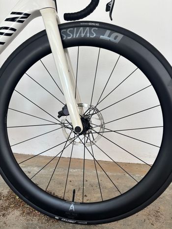 Used Canyon Ultimate CF SLX 8 Disc eTap 2022 2022 Road & Gravel, White — image 17 of 20