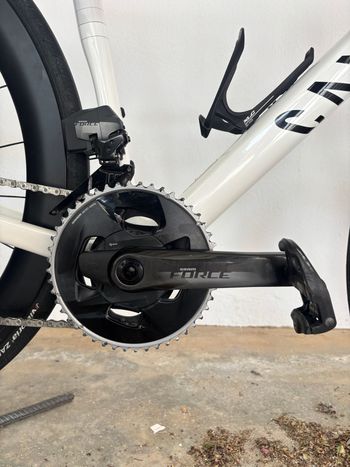 Used Canyon Ultimate CF SLX 8 Disc eTap 2022 2022 Road & Gravel, White — image 3 of 20