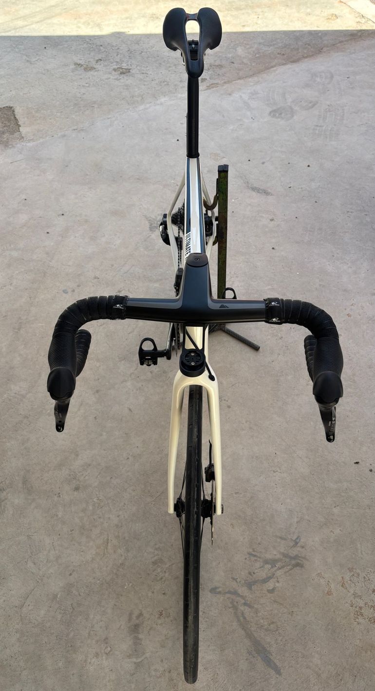 Used Canyon Ultimate CF SLX 8 Disc eTap 2022 2022 Road & Gravel, White — image 5 of 20