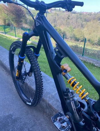 Used YT Industries Capra 29 CORE 3 CF 2025 2025 Mountainbike, Black, 29 — image 4 of 4