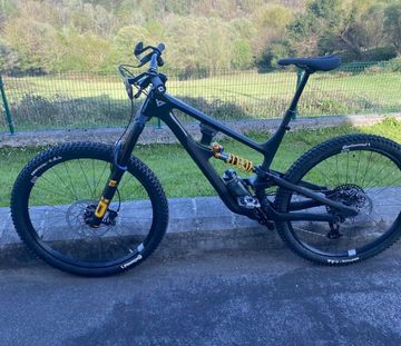 Brugt YT Industries Capra 29 CORE 3 CF 2025 2025 Mountainbike — billede 2 af 4