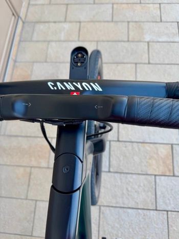Used Canyon Grail CF SLX 8.0 Di2 2019 2019 Road & Gravel — image 4 of 10
