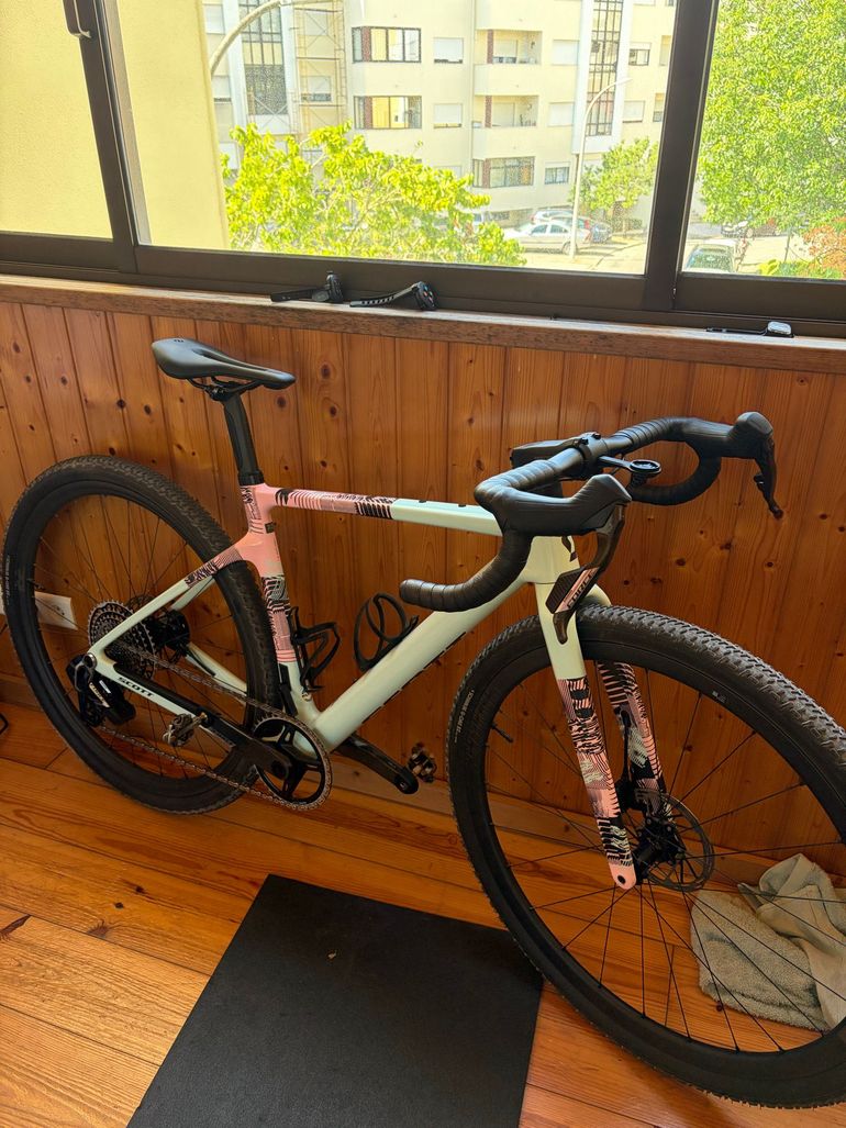Used Scott Addict Gravel 10 2026 2026 Road & Gravel, Azul — image 1 of 7