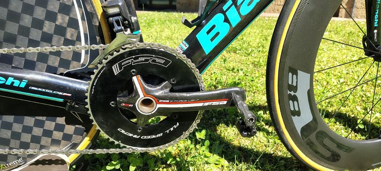 Used Bianchi Aquila Shimano Ultegra Di2 2017 Road & Gravel, Black — image 2 of 8