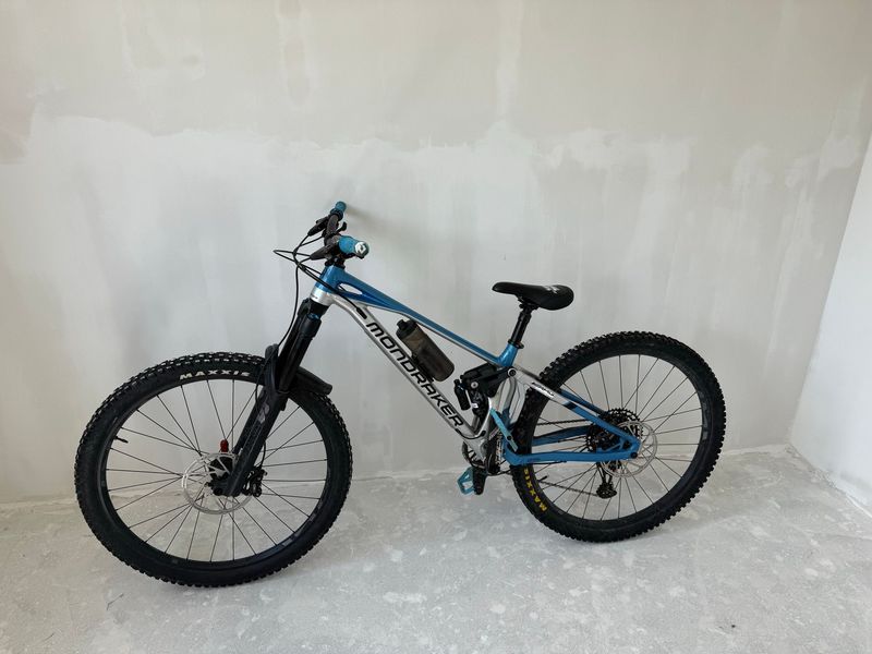Used Mondraker SUPERFOXY 2023 2023 Mountainbike, Blue, 29 — image 2 of 7