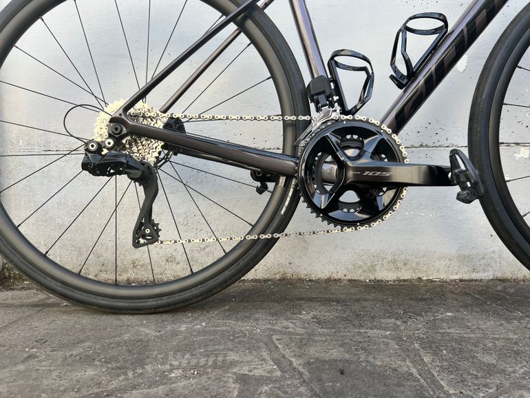 Used Giant Defy Advanced 1 2023 2023 Road & Gravel, Orange — image 3 of 6