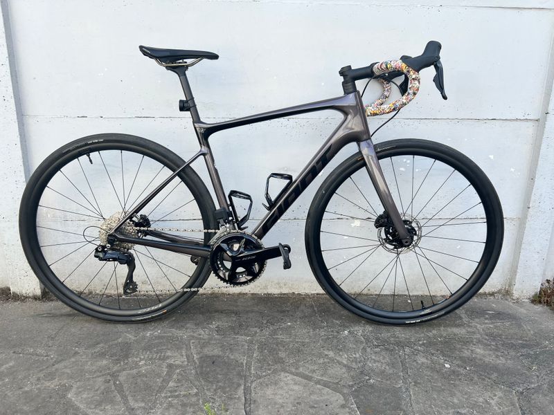 Brugt Giant Defy Advanced 1 2023 2023 Road & Gravel