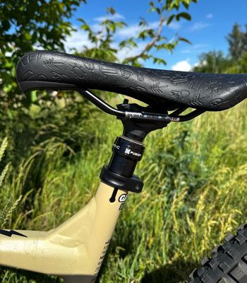 Used Dartmoor Superenduro S-duro PRO 2023 Mountainbike, White — image 9 of 19