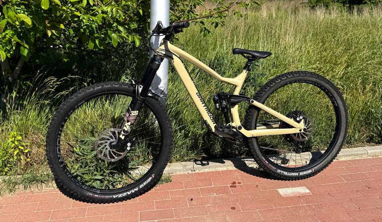 Used Dartmoor Superenduro S-duro PRO 2023 Mountainbike, White — image 1 of 19