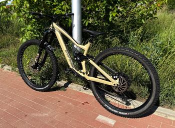 Used Dartmoor Superenduro S-duro PRO 2023 Mountainbike, White — image 3 of 19