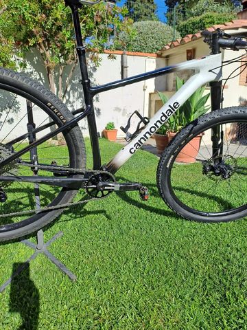 Used Cannondale Scalpel Shimano Deore XT 2023 Mountainbike, White — image 3 of 6
