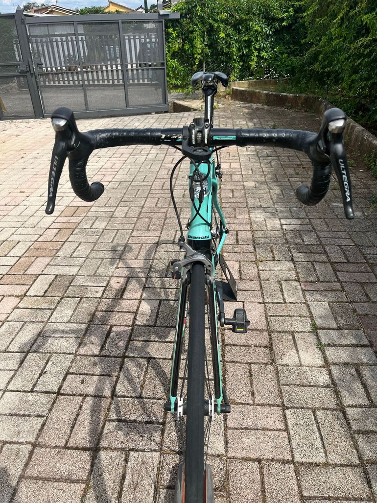 Used Bianchi Infinito CV Ultegra Compact 2014 2014 Road & Gravel — image 4 of 4