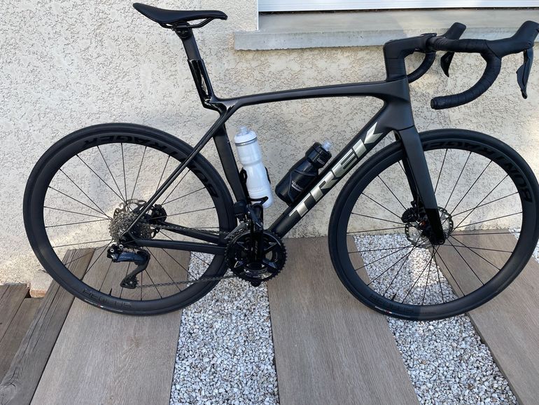 Used Trek Madone SL 6 Gen 8 2026 2026 Road & Gravel — image 1 of 3