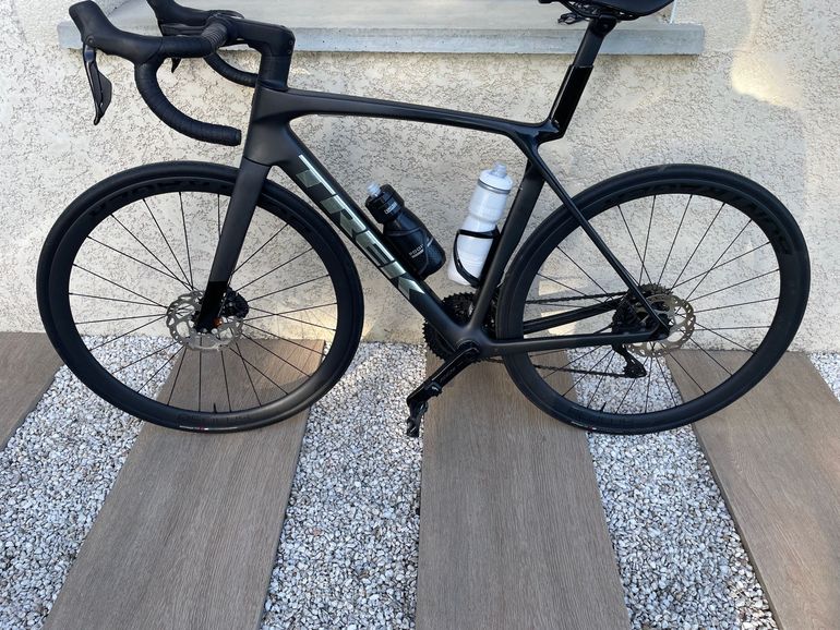 Used Trek Madone SL 6 Gen 8 2026 2026 Road & Gravel — image 2 of 3