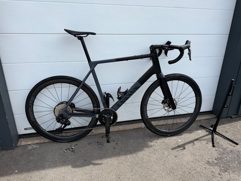 Used Canyon Grail CF SL 7 2024 2024 Road & Gravel, Black — image 1 of 7