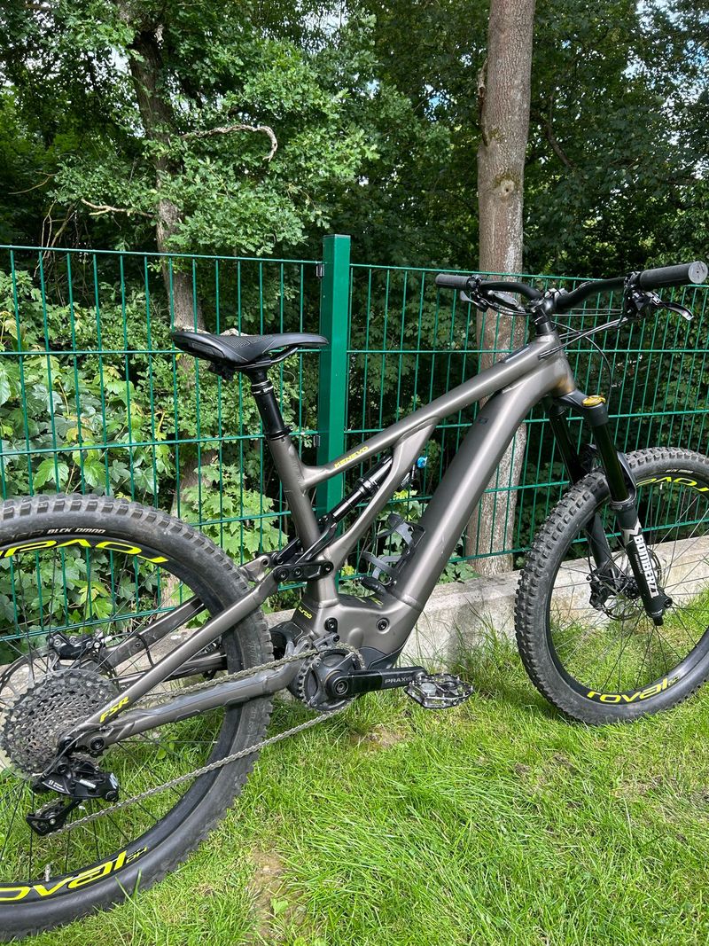 Specialized Turbo Kenevo Comp 2021 2021 MTB usato