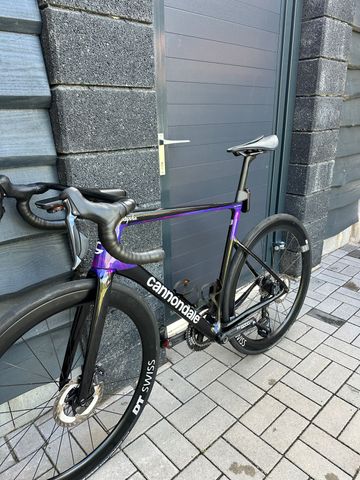 Used Cannondale SuperSix EVO Shimano Ultegra Di2 2024 Road & Gravel, Black — image 9 of 10