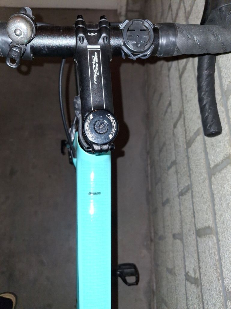 Used Bianchi Sprint Disc Ultegra 2021 2021 Road & Gravel, Green — image 5 of 5