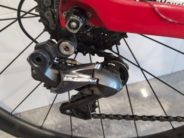 Used Trek Madone 9.5 2018 2018 Road & Gravel, Red — image 4 of 7