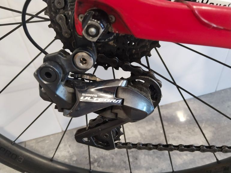 Used Trek Madone 9.5 2018 2018 Road & Gravel — image 4 of 7