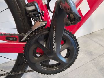 Used Trek Madone 9.5 2018 2018 Road & Gravel, Red — image 3 of 7