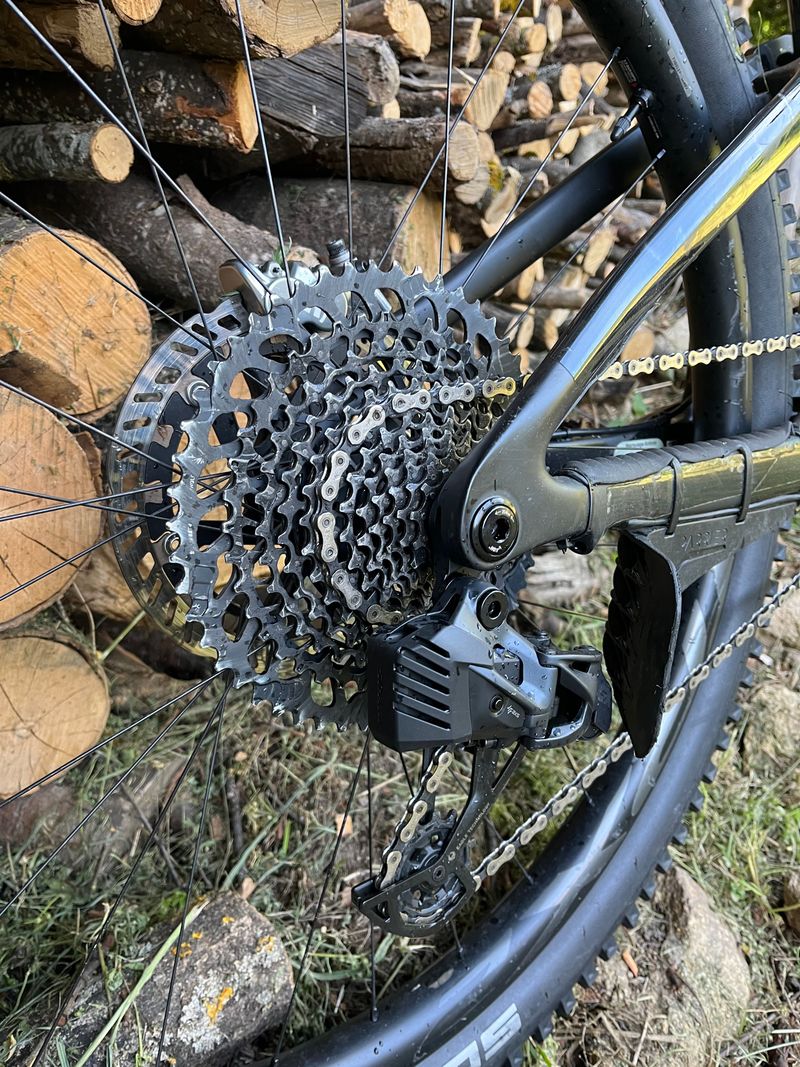 Brugt Giant Reign Advanced Pro 1 2023 2023 Mountainbike — billede 6 af 7