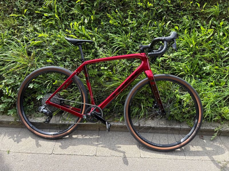 Tweedehands Trek Checkpoint SL 6 eTap 2022 2022 Road & Gravel — afbeelding 1 van 3