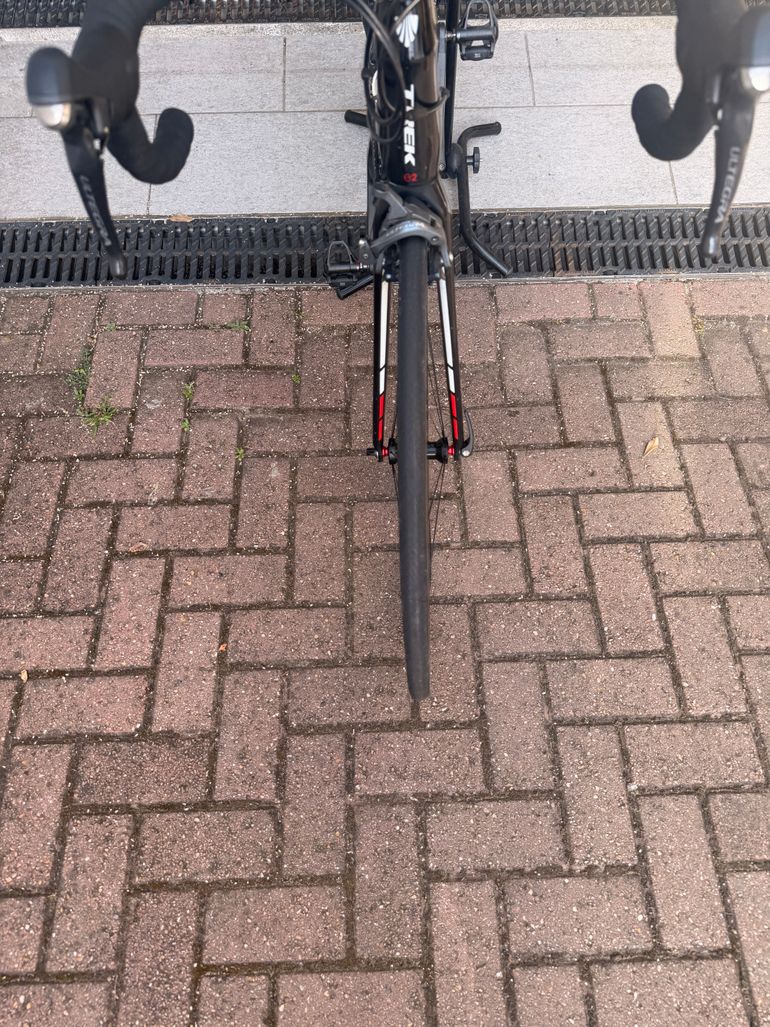 Used Trek Emonda Shimano Ultegra 2015 Road & Gravel, Schwarz — image 8 of 8