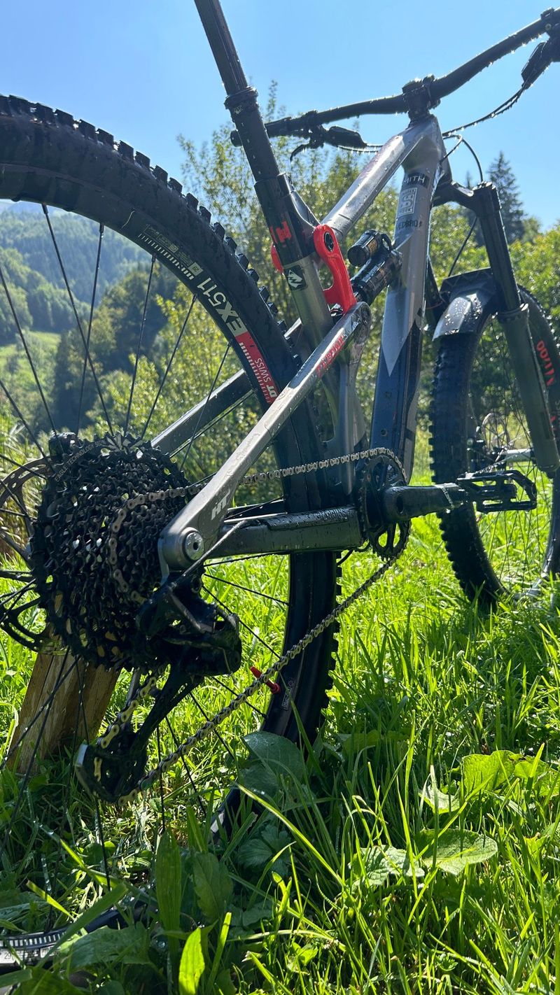 Used Intense Carbine SRAM X01 Eagle 2020 Mountainbike, Light Gray — image 3 of 5