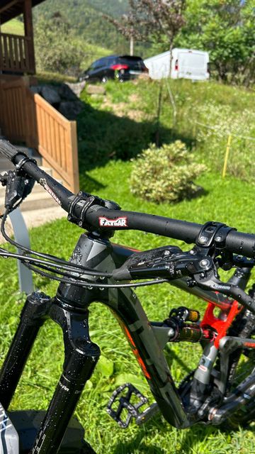 Used Intense Carbine SRAM X01 Eagle 2020 Mountainbike, Light Gray — image 4 of 5