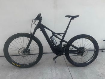 Used Specialized Turbo Levo FSR Expert 6Fattie 2017 2017 Mountainbike — image 2 of 8