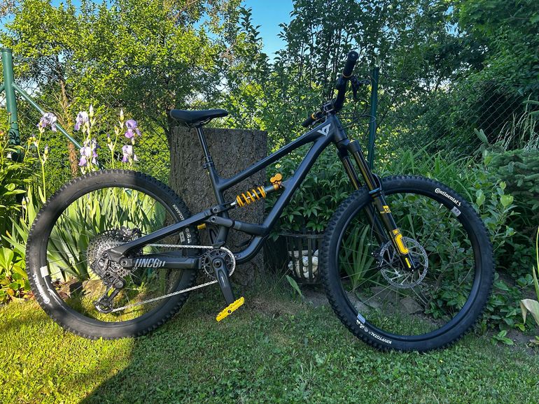 Used YT Industries Capra 29 CORE 3 AL 2025 2025 Mountainbike, Black — image 1 of 12