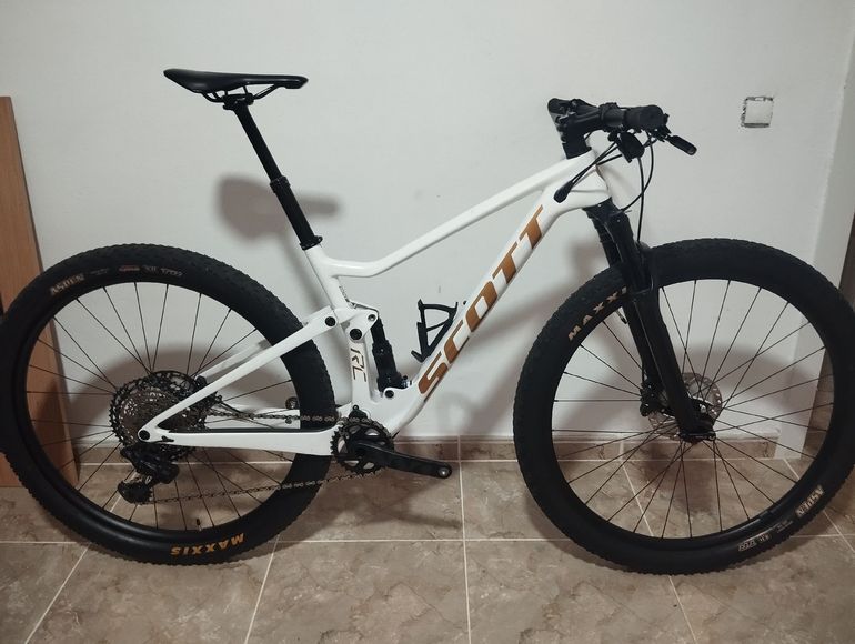 Used Scott Spark RC 900 World Cup 2020 2020 Mountainbike, Weiß — image 1 of 5