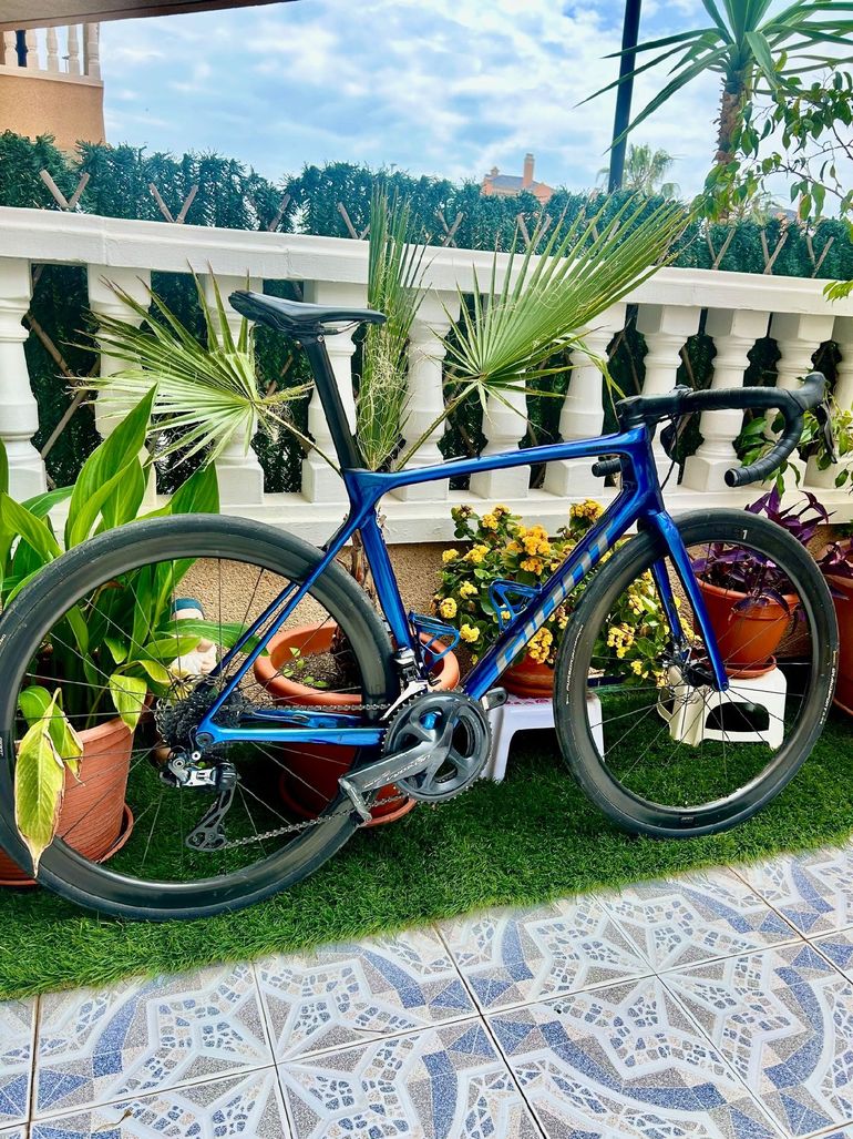 Used Giant Giant Custom Shimano Ultegra Di2 2021 Road & Gravel, Blue — image 1 of 4