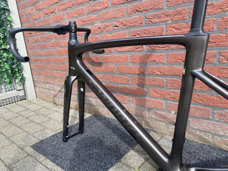 Used Specialized S-Works Roubaix SL8 2024 Frameset 2024 Road & Gravel — image 13 of 17