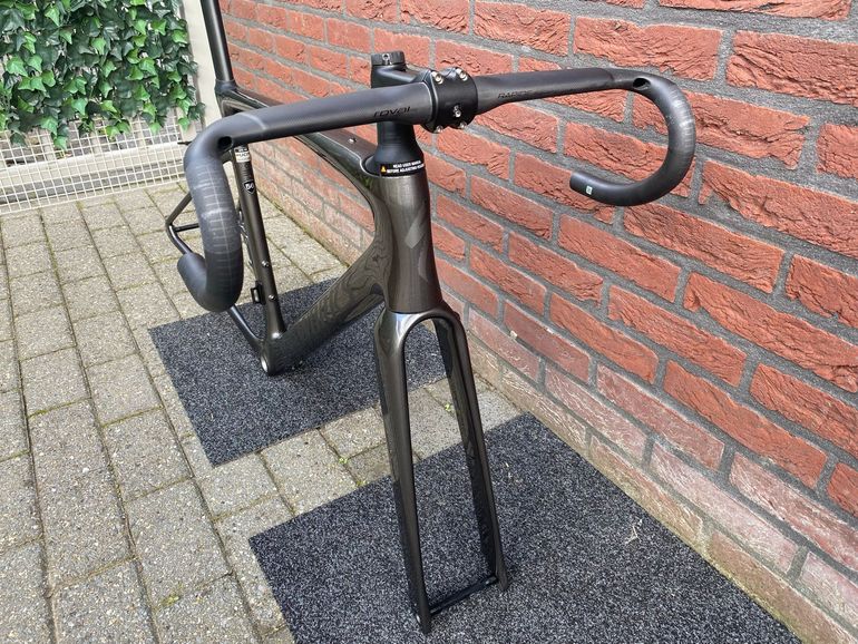 Used Specialized S-Works Roubaix SL8 2024 Frameset 2024 Road & Gravel — image 3 of 17