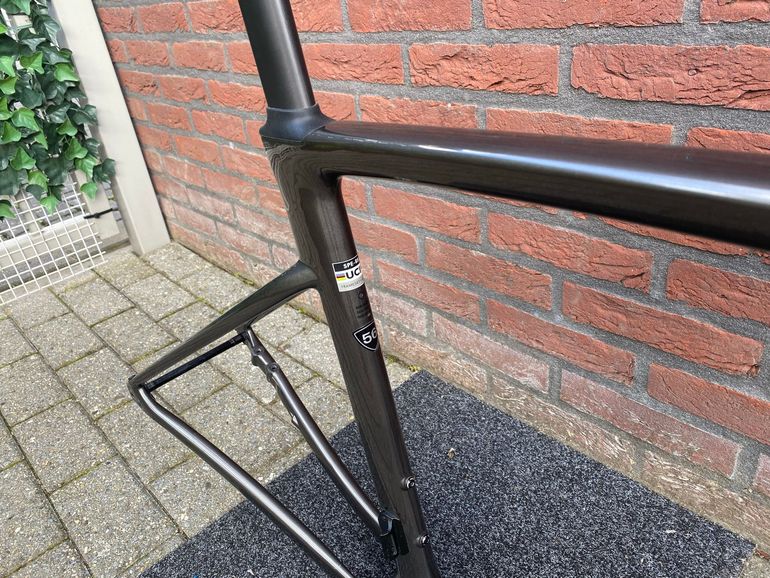 Used Specialized S-Works Roubaix SL8 2024 Frameset 2024 Road & Gravel — image 6 of 17