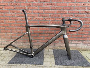 Used Specialized S-Works Roubaix SL8 2024 Frameset 2024 Racefiets & gravel