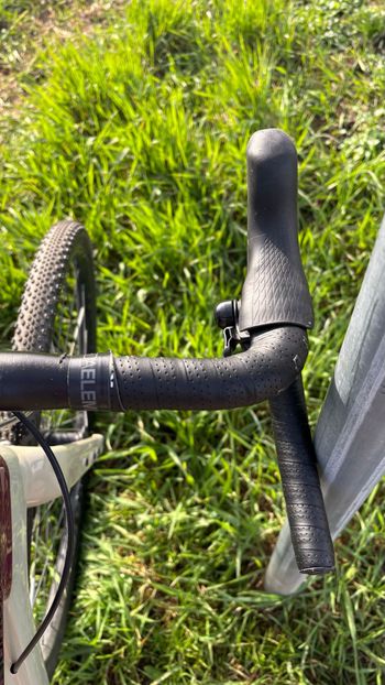 Used Cannondale Topstone Carbon 3 L 650b 2023 2023 Road & Gravel, Black — image 6 of 10