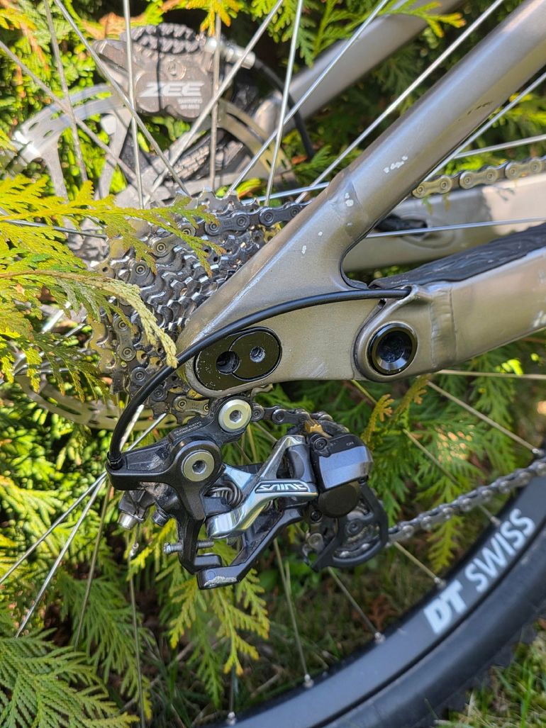 Used Scott Gambler Shimano Saint 2021 Mountainbike, Light Gray — image 10 of 10